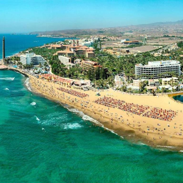 Holiday Home in Spain near the Beach & Marina - Three-Bedroom Vacation Home - 29