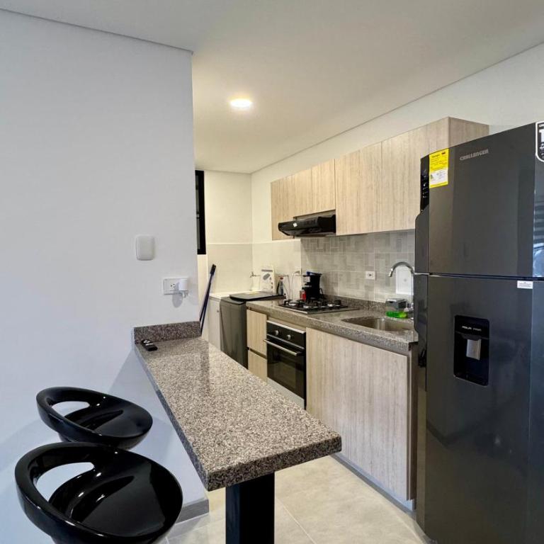 Moderno apartamento ubicado en buen sector - Two-Bedroom Apartment - 3