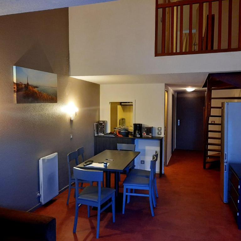 Duplex - Appartamento con 2 Camere da Letto - 1