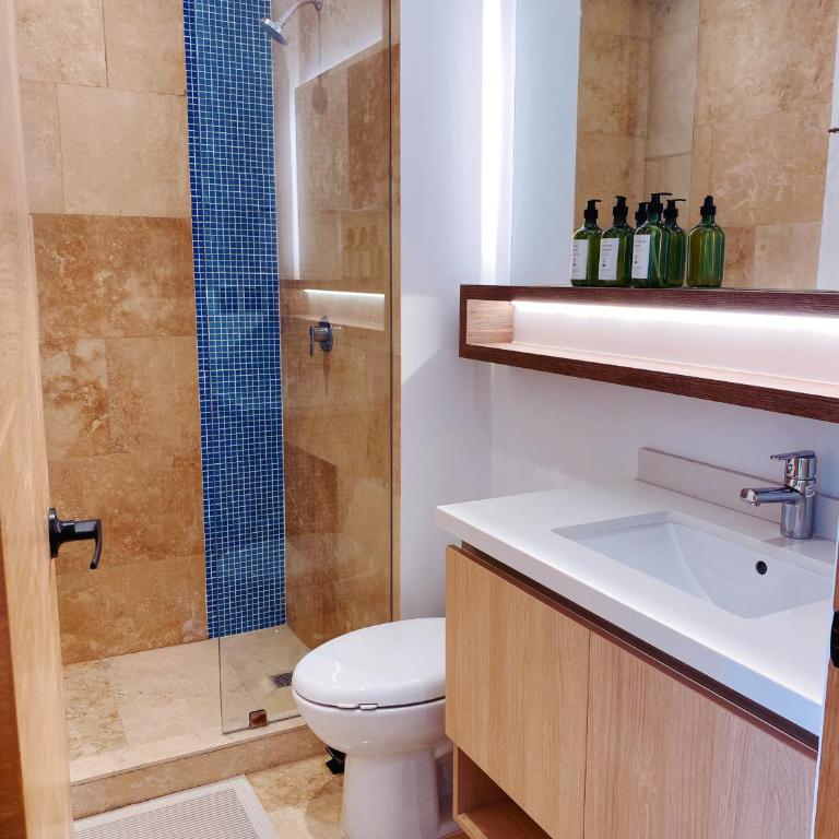 Brand New Studio in 4th Floor with Balcony and Elevator - One-Bedroom Apartment - 11