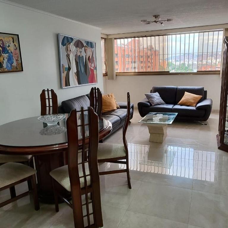 Condo in Caracas near the Milenium - Two-Bedroom Apartment - 1