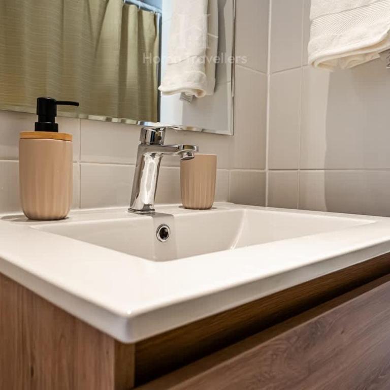 HT Luminoso Apto con Estacionamiento - Apartamento - 11