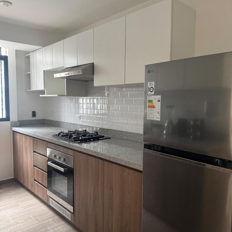 Lovely apartment - Two-Bedroom Apartment - 7