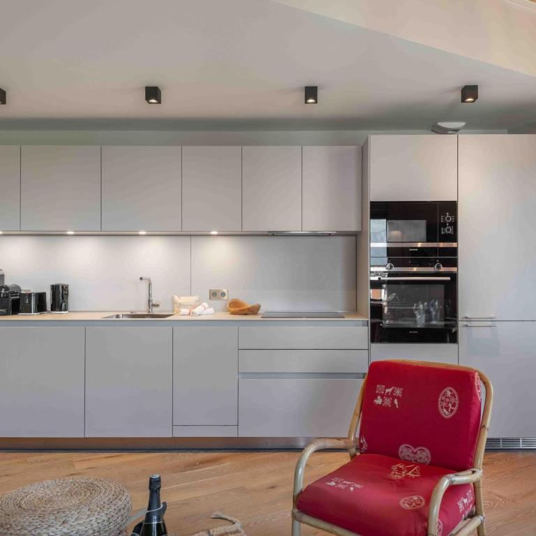 Appartement moderne proche télécabine avec wifi et parking - FR-1-562-88 - Apartment - 2