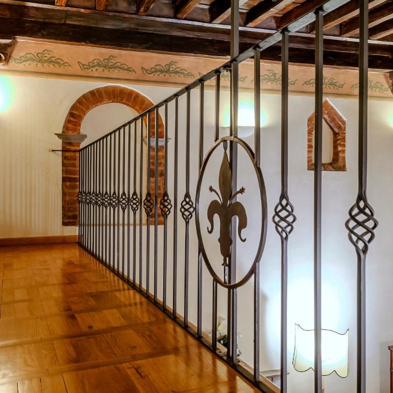 Corno Florentine Apartment - Two-Bedroom Apartment - 8