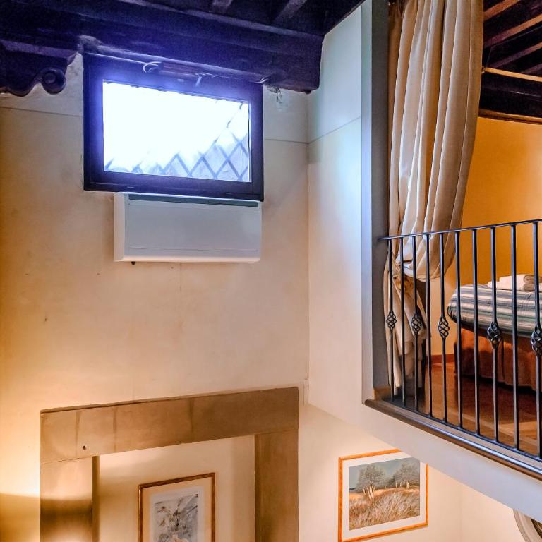 Corno Florentine Apartment - Two-Bedroom Apartment - 12