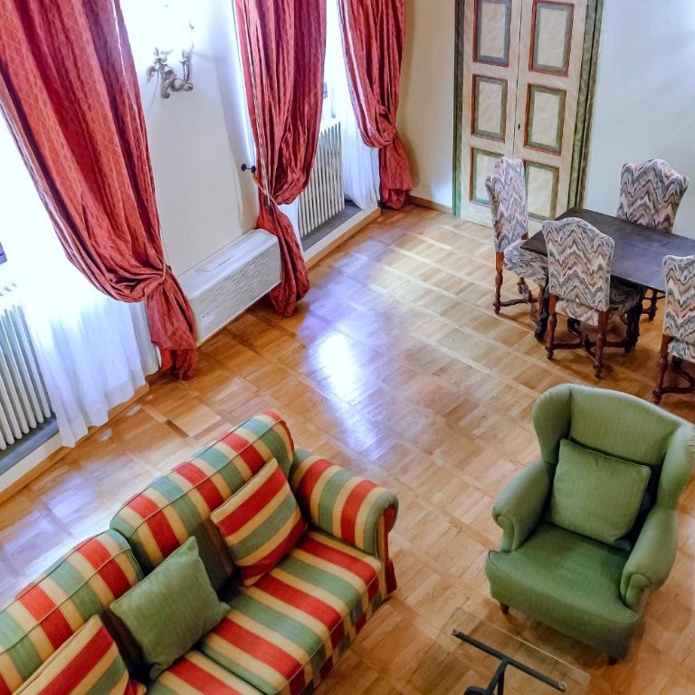 Corno Florentine Apartment - Two-Bedroom Apartment - 28