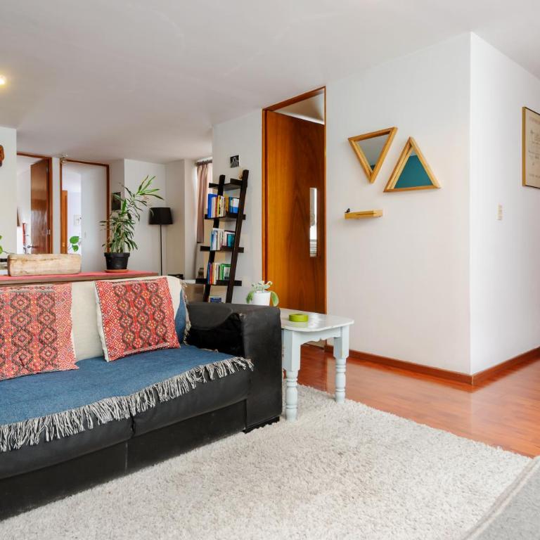 Tabasco 269, Local Charm & Cozy Design in La Roma - Two-Bedroom Deluxe Apartment - 4