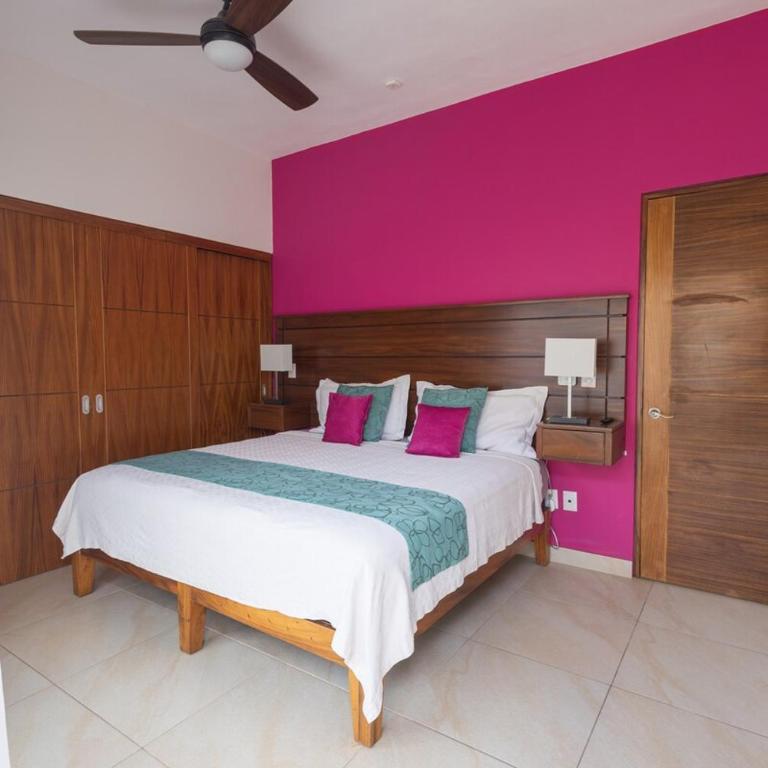 Condominium in the heart of PV 301 - One-Bedroom Apartment - 10
