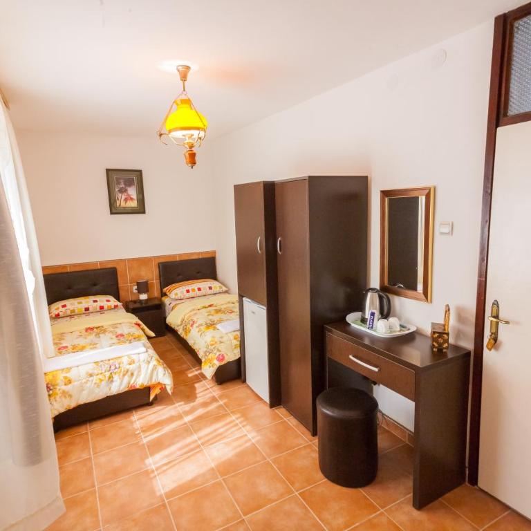 Rooms Molabeciri - Dvokrevetna Soba sa Bračnim Krevetom - 10