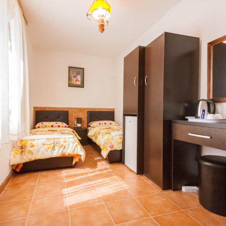 Rooms Molabeciri - Dvokrevetna Soba sa Bračnim Krevetom - 9