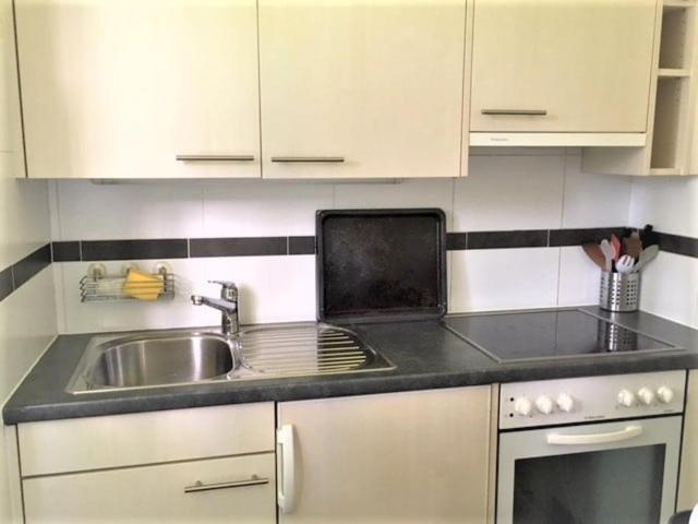 CHARMING STUDIO Metro Stop Delice - One-Bedroom Apartment - 7