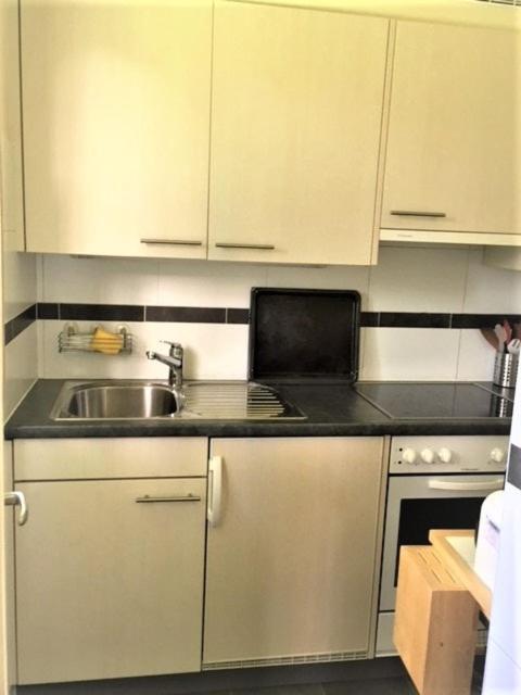CHARMING STUDIO Metro Stop Delice - One-Bedroom Apartment - 9