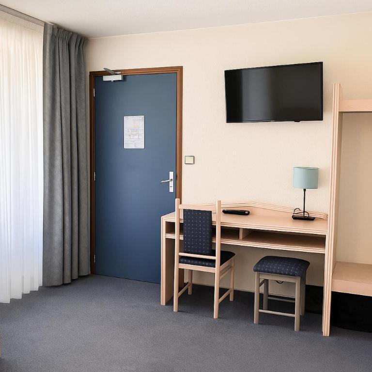 Logis Hôtel de Genève et Restaurant , Faverges-Seythenex - Chambre Lits Jumeaux Standard - 4