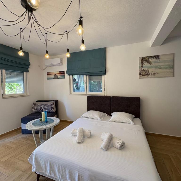Studio apartman Happy Home - One-Bedroom Apartment - 3