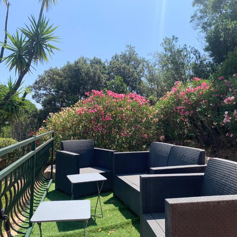 Villa bellevue sainte maxime un écrin de verdure au cœur du sémaphore piscine XXL - Haus mit 3 Schlafzimmern - 11