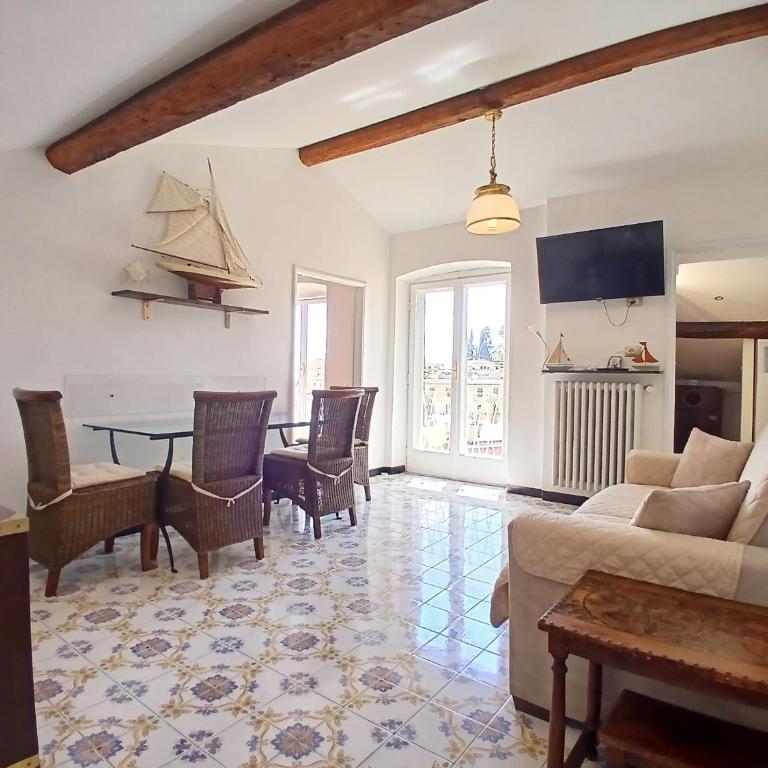 Chez Margot - Appartamento con 2 Camere da Letto e con Vista - 1