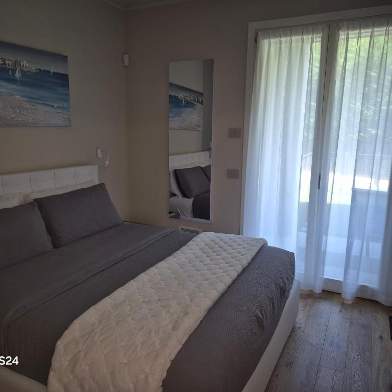 Lago Dorato Roxy Apartament - Appartamento con 3 Camere da Letto e Vista Lago - 4