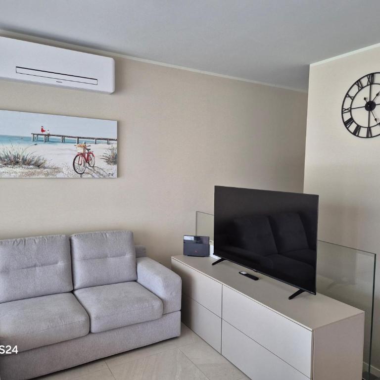 Lago Dorato Roxy Apartament - Appartamento con 3 Camere da Letto e Vista Lago - 2