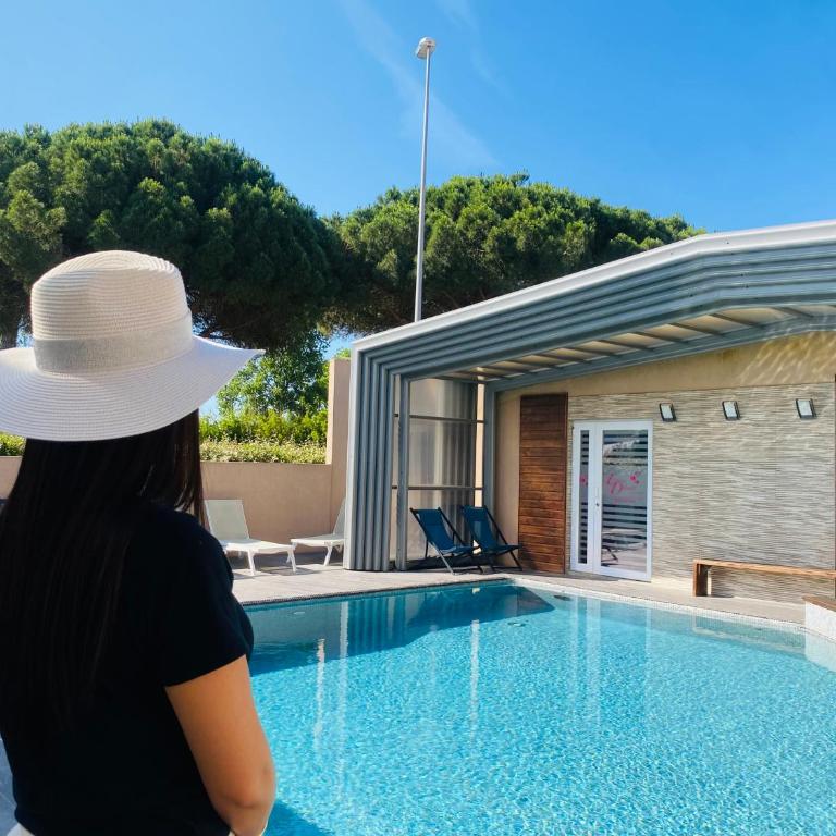 Hotel & Spa Gil de France Cap d'Agde - Suite Junior avec Terrasse et Accès à la Piscine Chauffée - 9