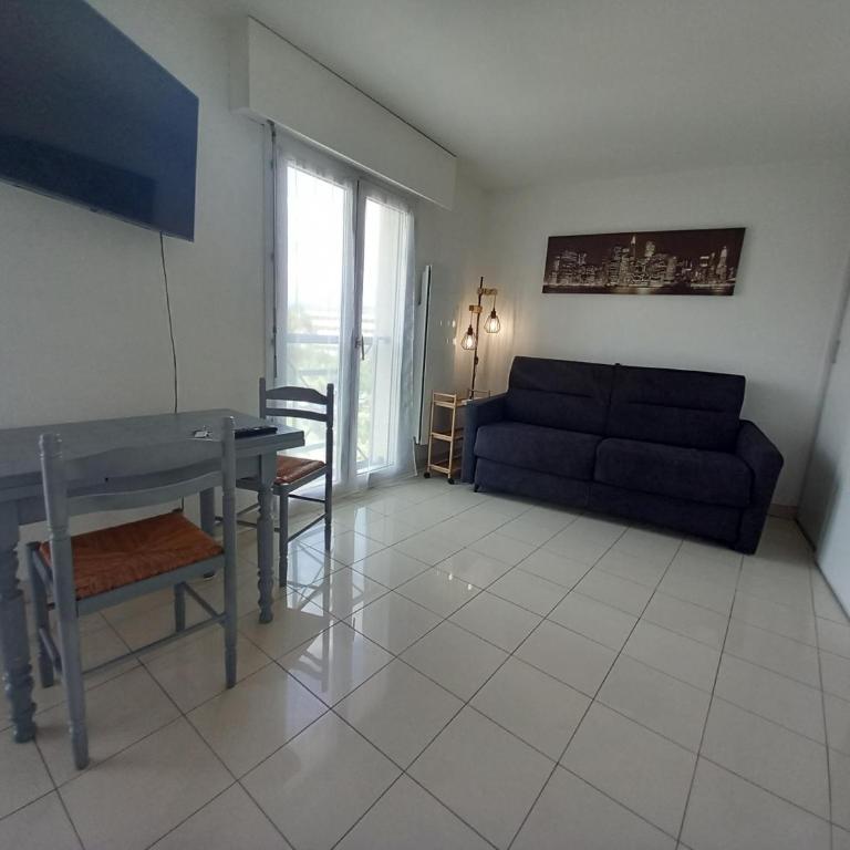 Port Frejus, joli studio cabine bien equipe, clima - Studio with Balcony - 7