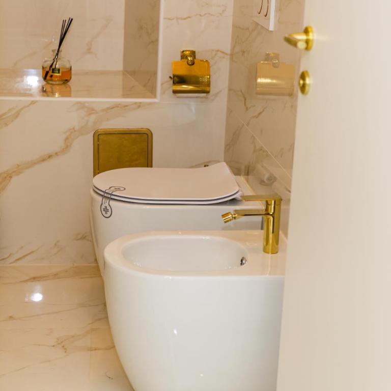 Golden Palace Luxury Guest House - Suite Deluxe - 10