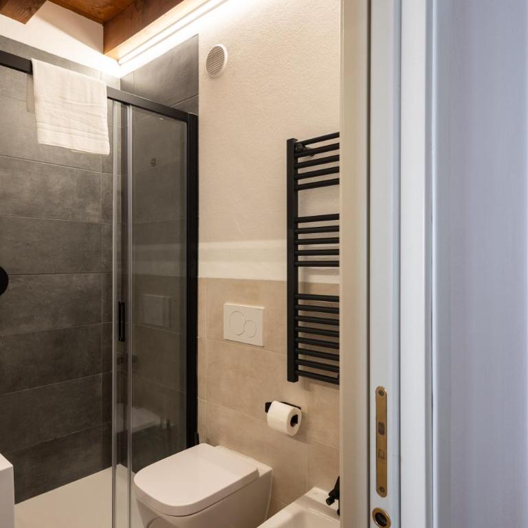 GuestHost - Santo 86 Luxury Rooms - Camera Matrimoniale con Bagno Privato - 4