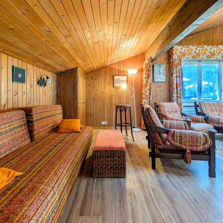 Cœur de Champéry, terrasse & près des remontées ! - Appartement avec Vue et Balcon - 10