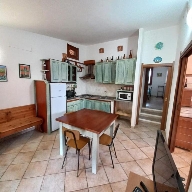 Casa Pepe, Confortevole villetta con giardino a 2 min dal mare - Casa Vacanze - 7