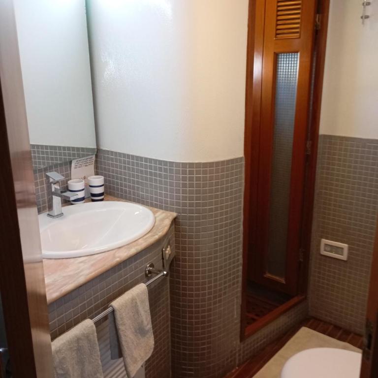 The boathouse - Deluxe Queen Room - 1