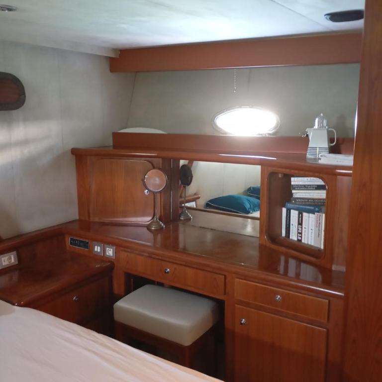 The boathouse - Deluxe Queen Room - 4