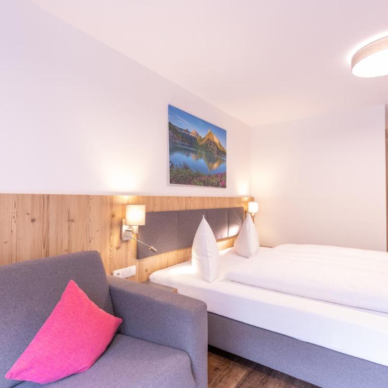 Haus Sattelblick - Familienzimmer mit Balkon - 5