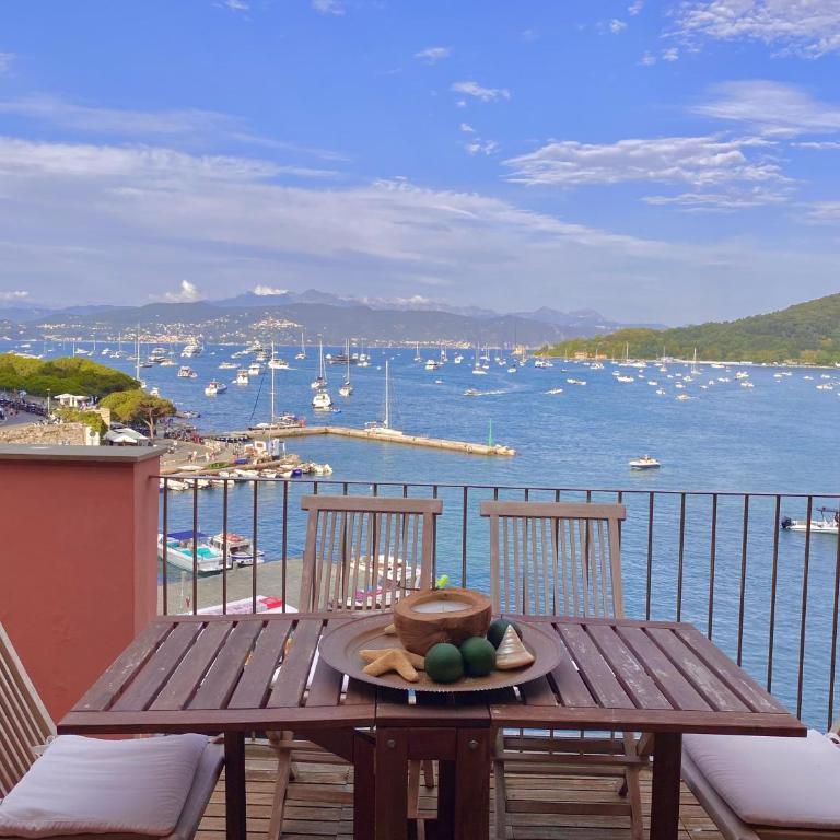 Terrazza Capellini 47 - mytouristhome - Appartamento con Vista e Balcone - 1