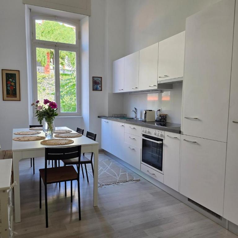 Palacinema Apartment - Locarno Old Town - Appartamento con 3 Camere da Letto - 60