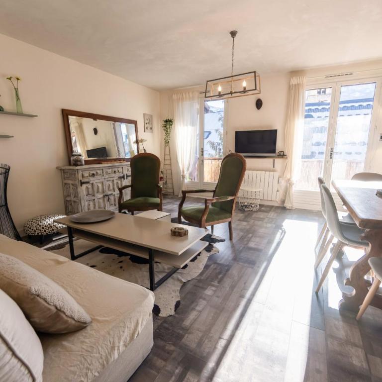 Douce Altitude - Centre ville - Balcon - Apartment mit 2 Schlafzimmern - 4