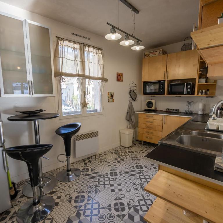 Douce Altitude - Centre ville - Balcon - Apartment mit 2 Schlafzimmern - 5