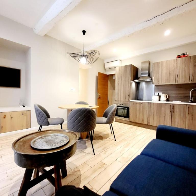 Le Sade 1er et Le Sade 2nd - 2 Appartements au coeur d'Antibes - Apartamento de 2 dormitorios - 6