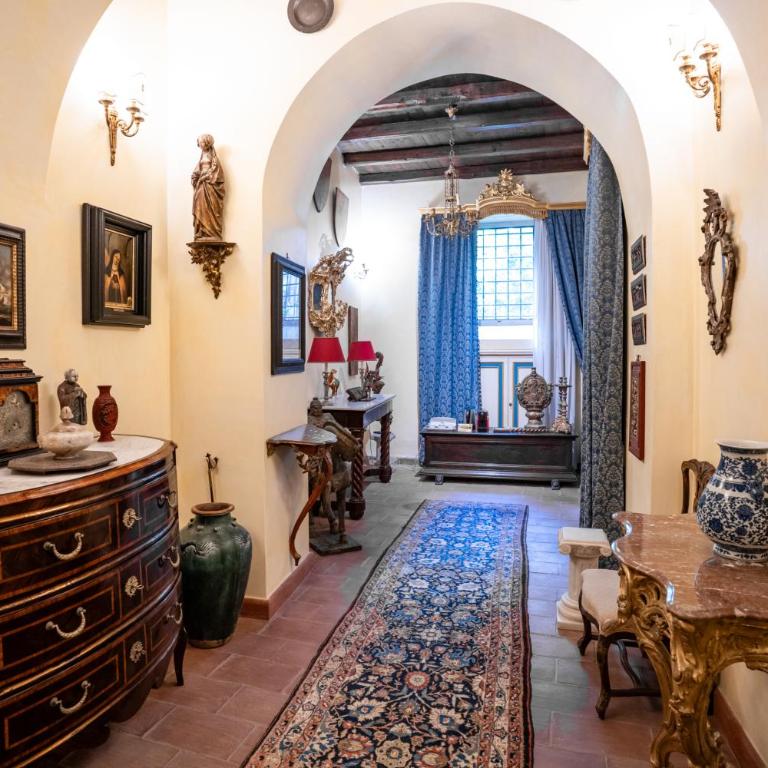 Principe di Castelnuovo Historical Suites - Deluxe Double Room - 11