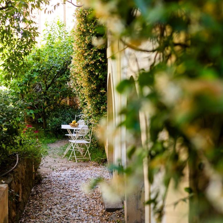 Principe di Castelnuovo Historical Suites - One-Bedroom Deluxe Apartment - 18