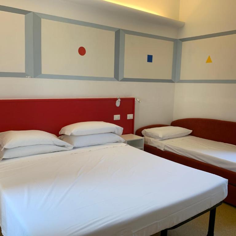 B&B Meublè Adriana Sirmione Vegan - Camera Quadrupla Classic - 5