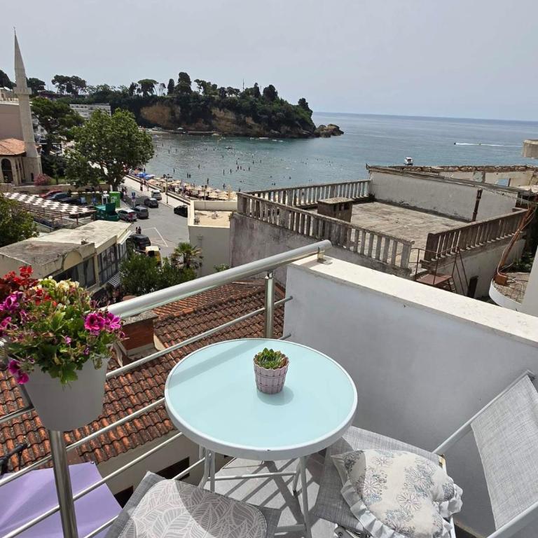 Apartmani Liki - Apartman sa 2 Spavaće Sobe - 1