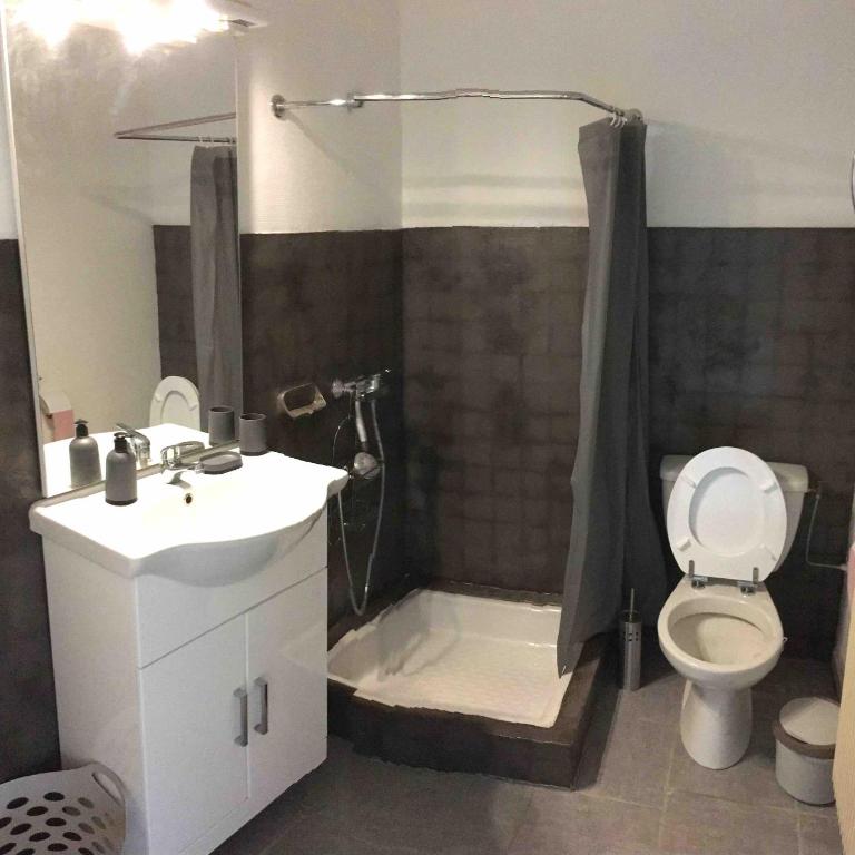 Studio PLEUMEUR - One-Bedroom Apartment - 13