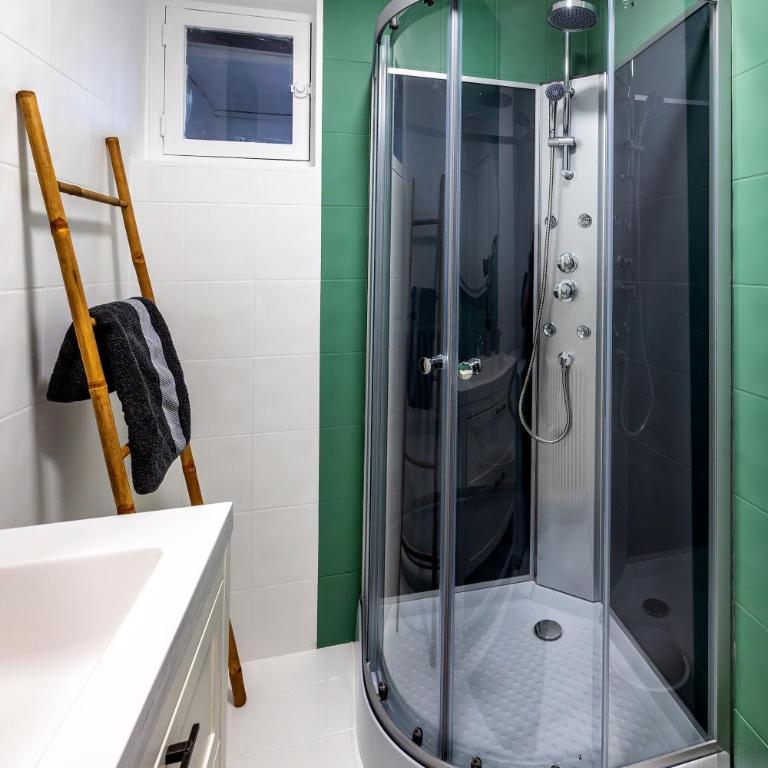 Appartement paisible au bord de l Isle avec parking - Apartment mit 2 Schlafzimmern - 4