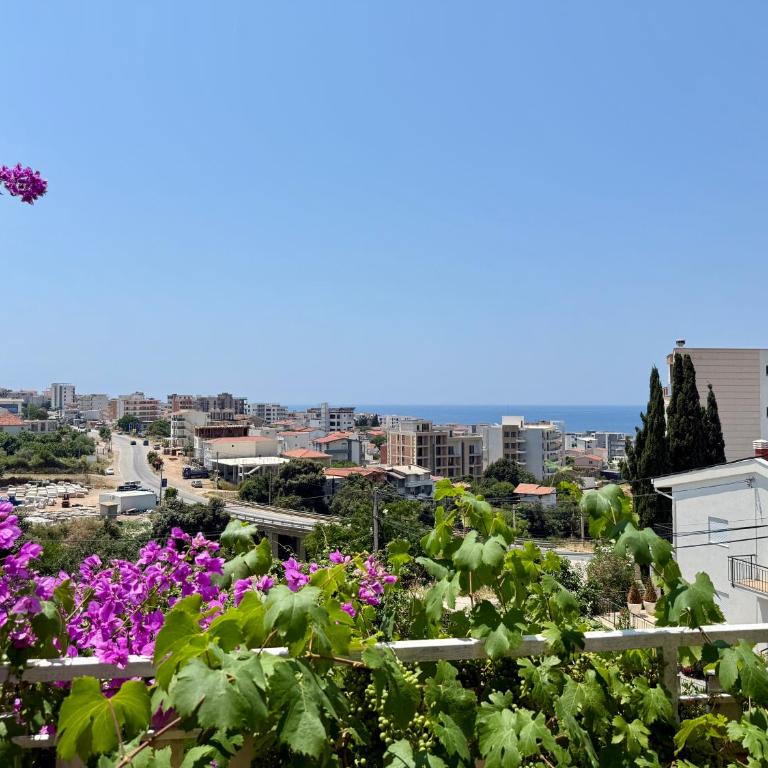 Dobra Voda Cozy Sea View - Three-Bedroom Apartment - 1
