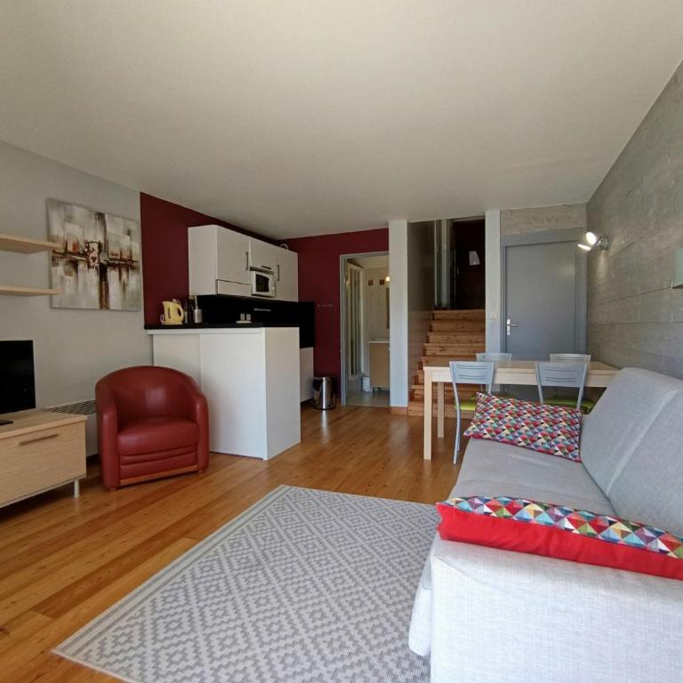 Studio lumineux avec grande terrasse et parking couvert - 4 pers - FR-1-445-46 - Estudio - 4