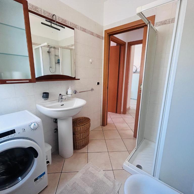 Viktor via Bixio -Flexrent Immobiliare Abissinia - Two-Bedroom Apartment - 25