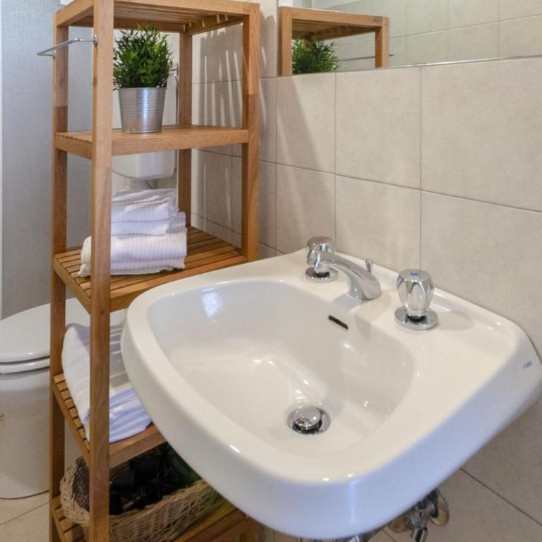 Monterosso Apartments - One Bedroom Apartment with Private Garden - 6