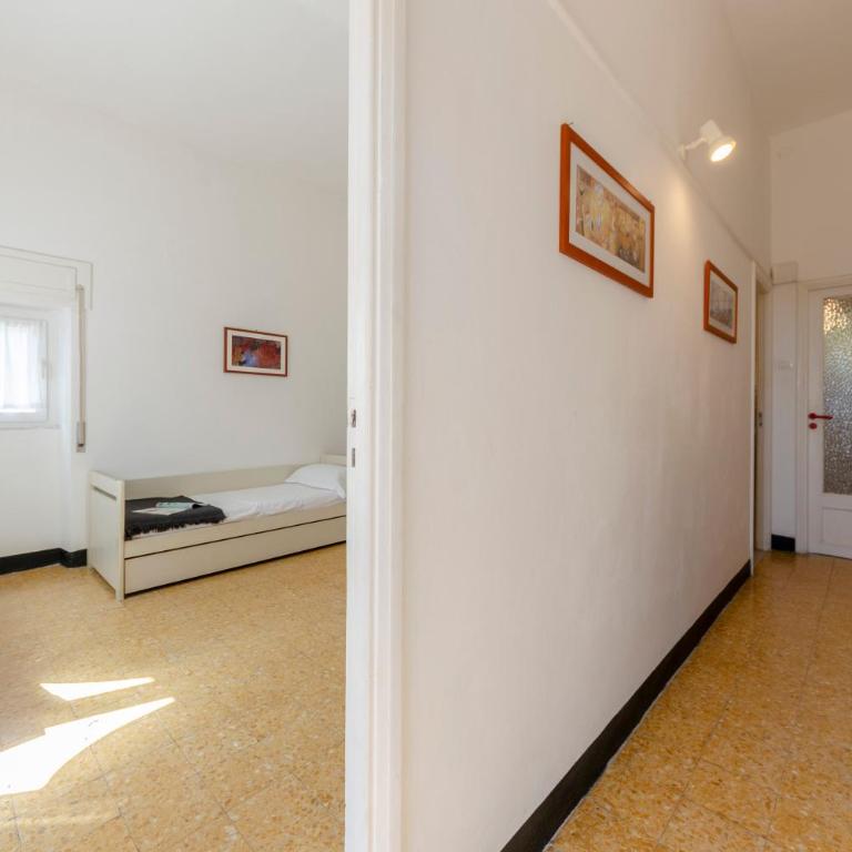 Monterosso Apartments - One Bedroom Apartment with Private Garden - 4