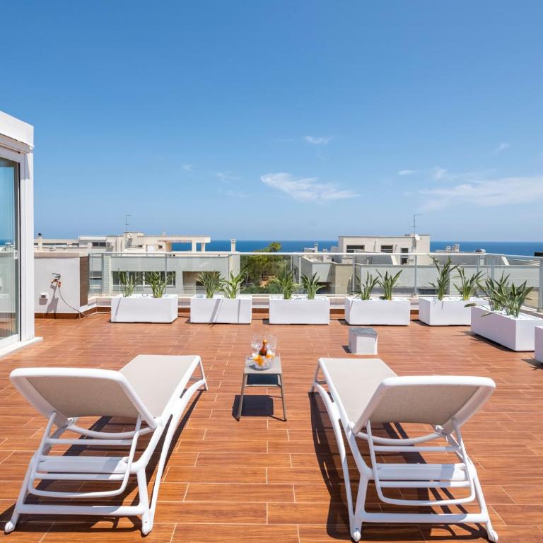 White Coast Relax & Stay - Camera Deluxe Matrimoniale con Vista Mare - 7