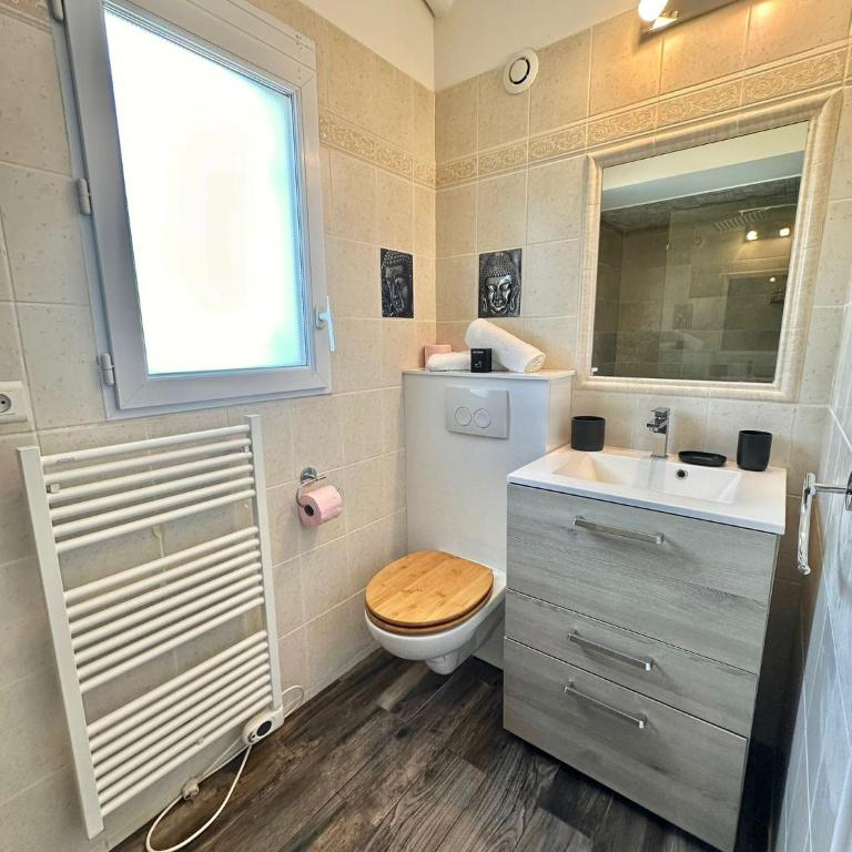 Magnifique studio sur les hauteurs de Nice, piscine, parking et WIFI - Appartement 1 Chambre - 7